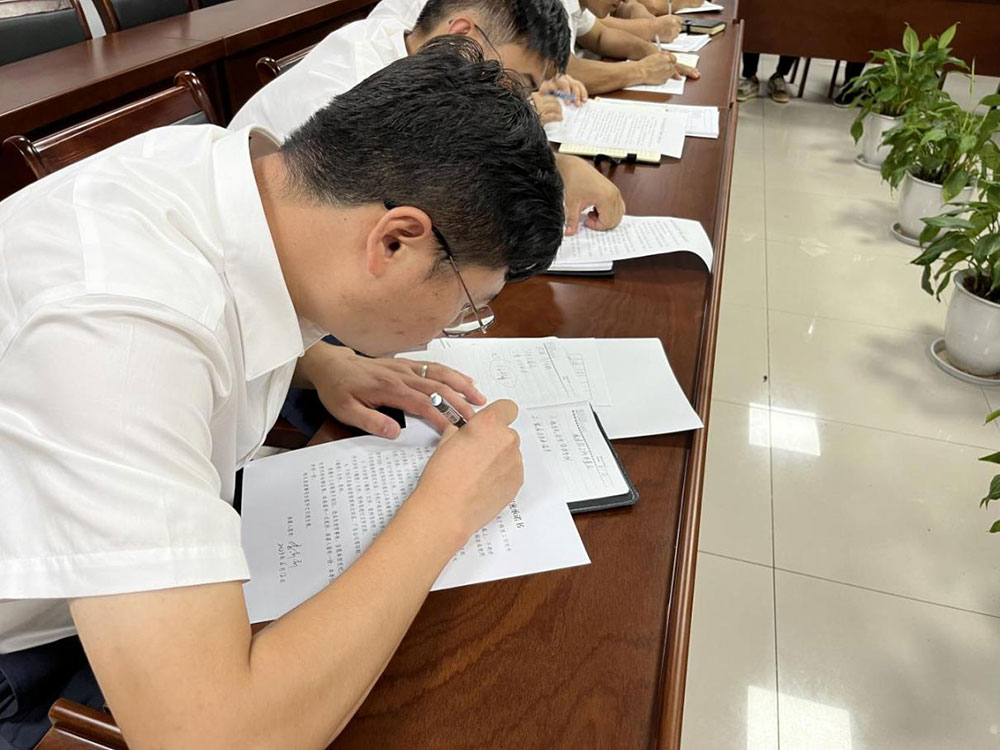 城建投公司召開(kāi)全體員工大會(huì)暨安全生產(chǎn)、保密工作會(huì)議?